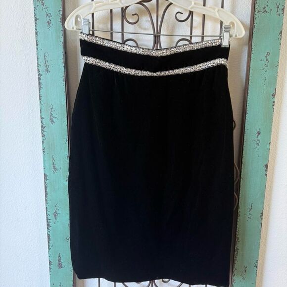 Vintage custom tailored velvet skirt for a celebrity award show. size medium. - Picture 2 of 5